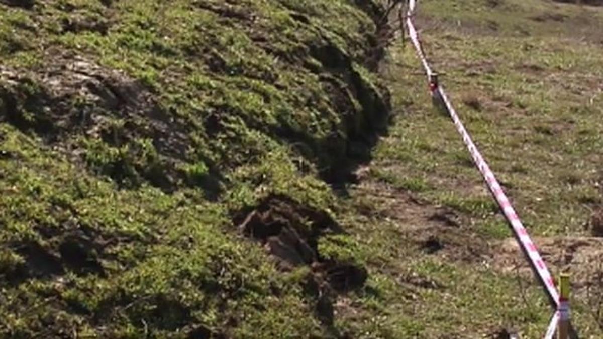 locul din romania in care dealurile o iau la vale localnicii sunt ingroziti