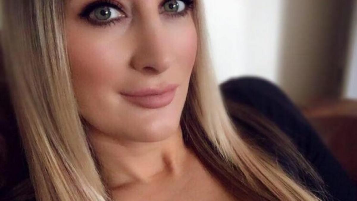 a pus anunt ca vinde cateva rochii dar a inceput sa primeasca tot felul de mesaje dubioase e