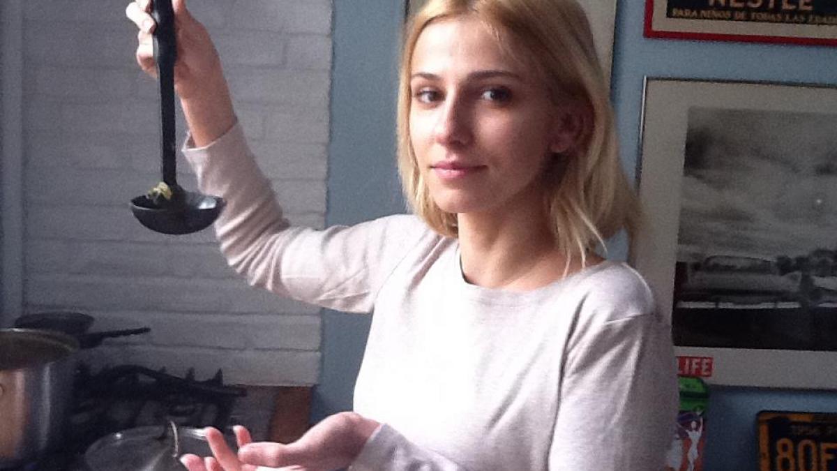 dana rogoz atacata dur de o prietena virtuala ar trebui sa te impusti in cap