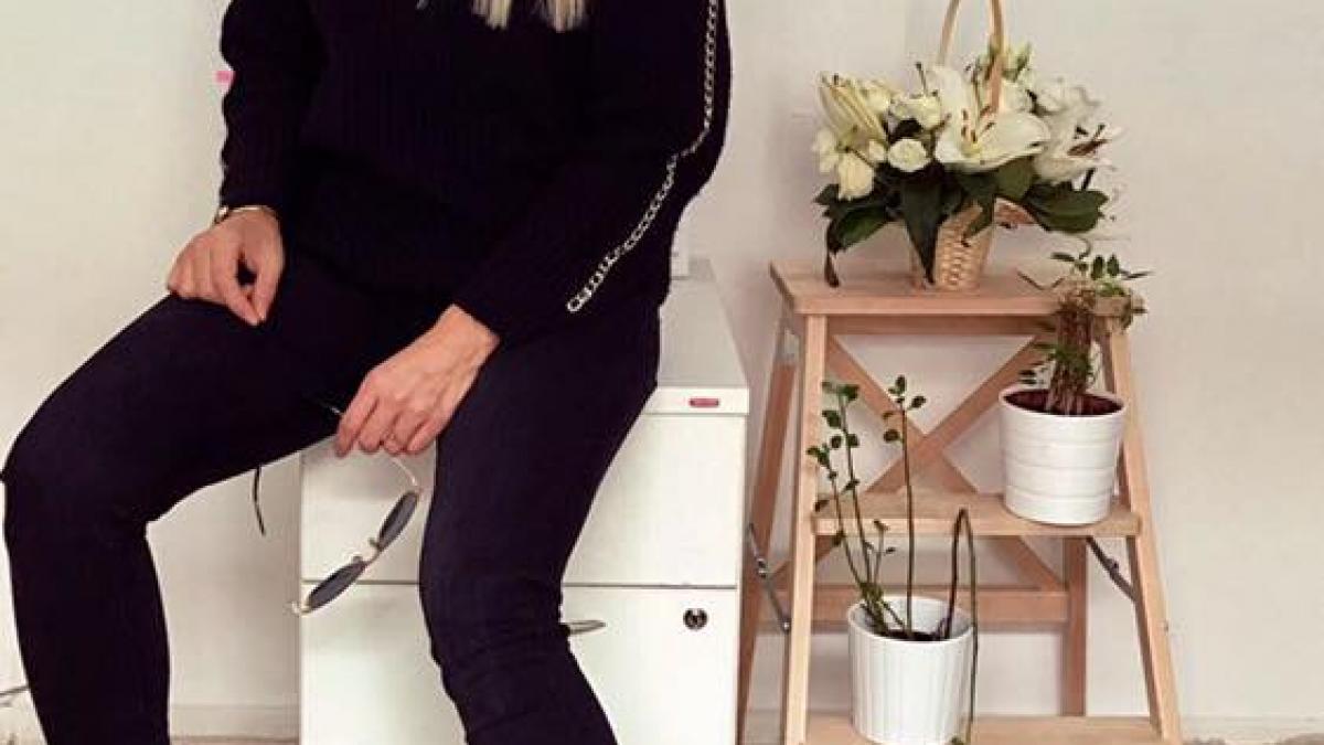 lora schimbare radicala de look