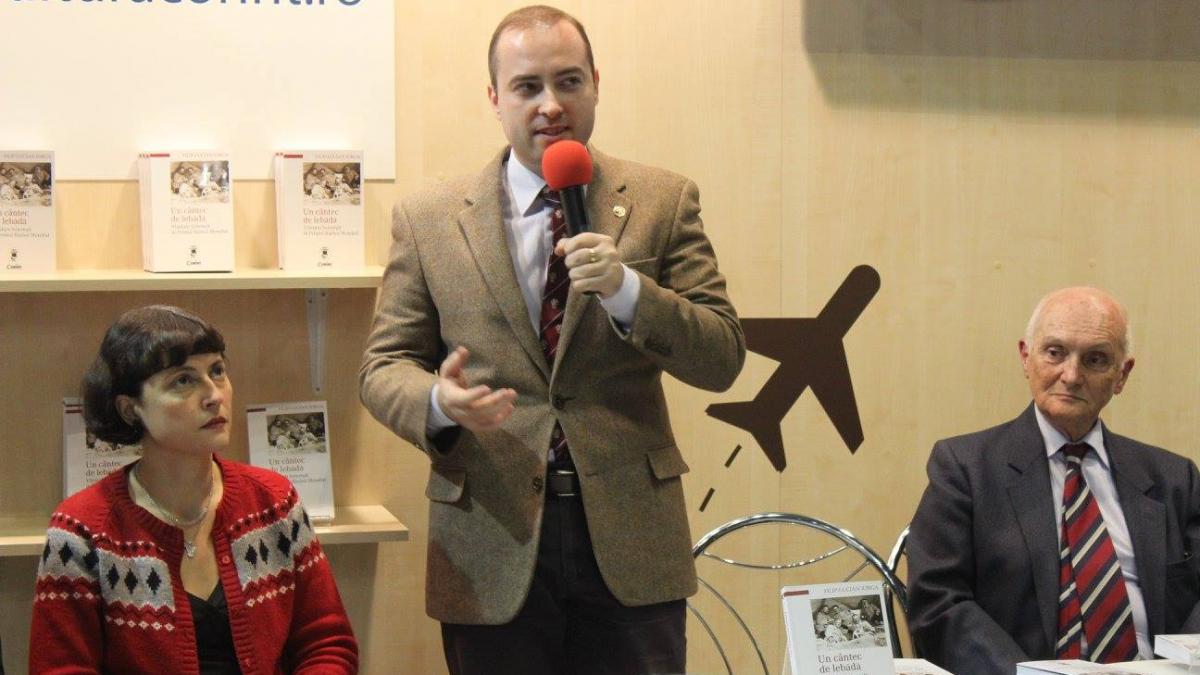 eroul zilei omul care face recurs impotriva uitarii