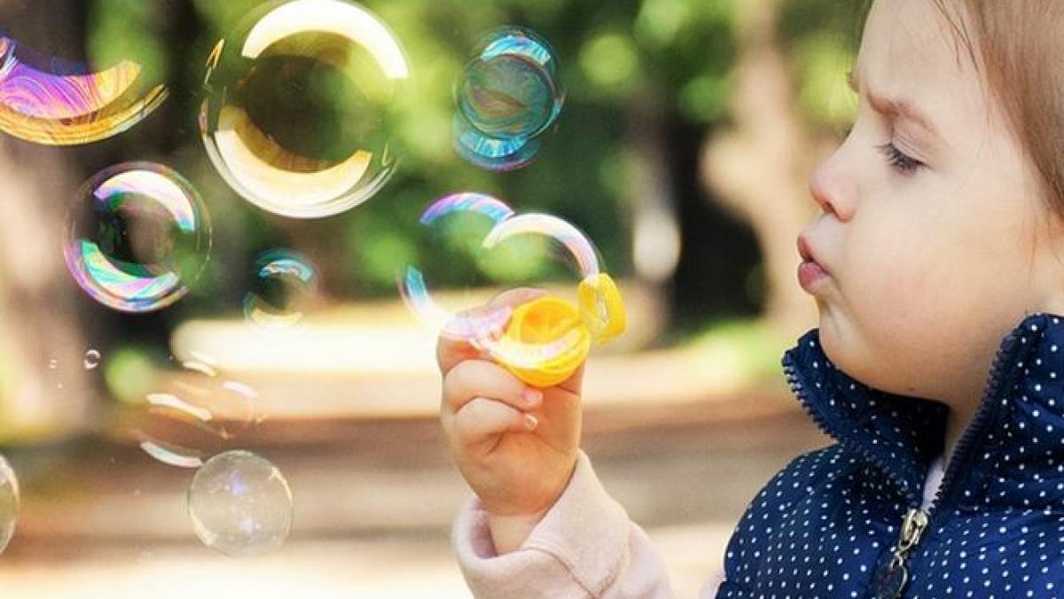 un barbat si a ucis fiica in varsta de trei ani cand a lovit o accidental cu masina mesajul dureros