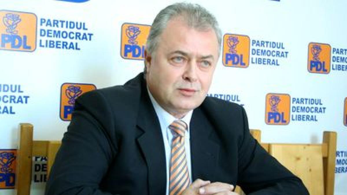 primarul municipiului botosani catalin flutur pus sub urmarire penala de procurorii dna pentru abuz