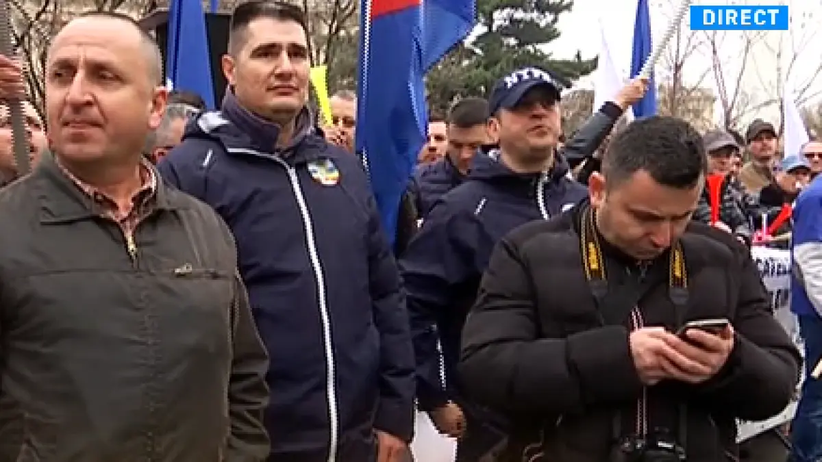sindicalistii din politie protesteaza joi in fata ministerului afacerilor interne protest similar
