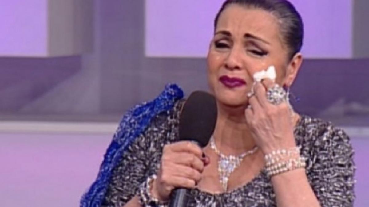 scene socante la inmormantarea ilenei ciuculete corneliei catanga i s a facut rau in biserica