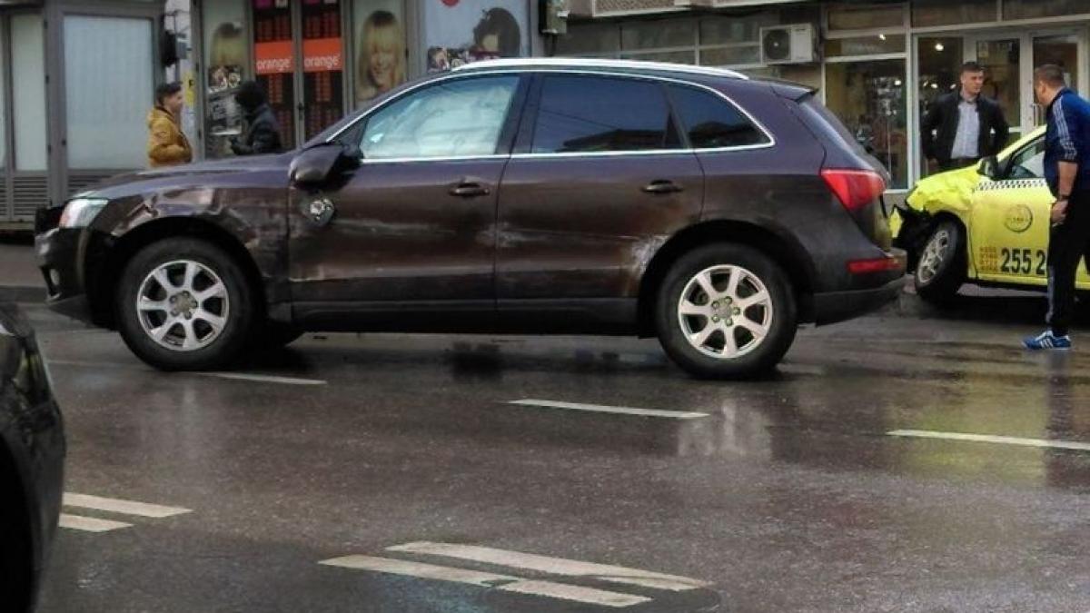 accident in fata sediului sri a fost implicat si un senator psd