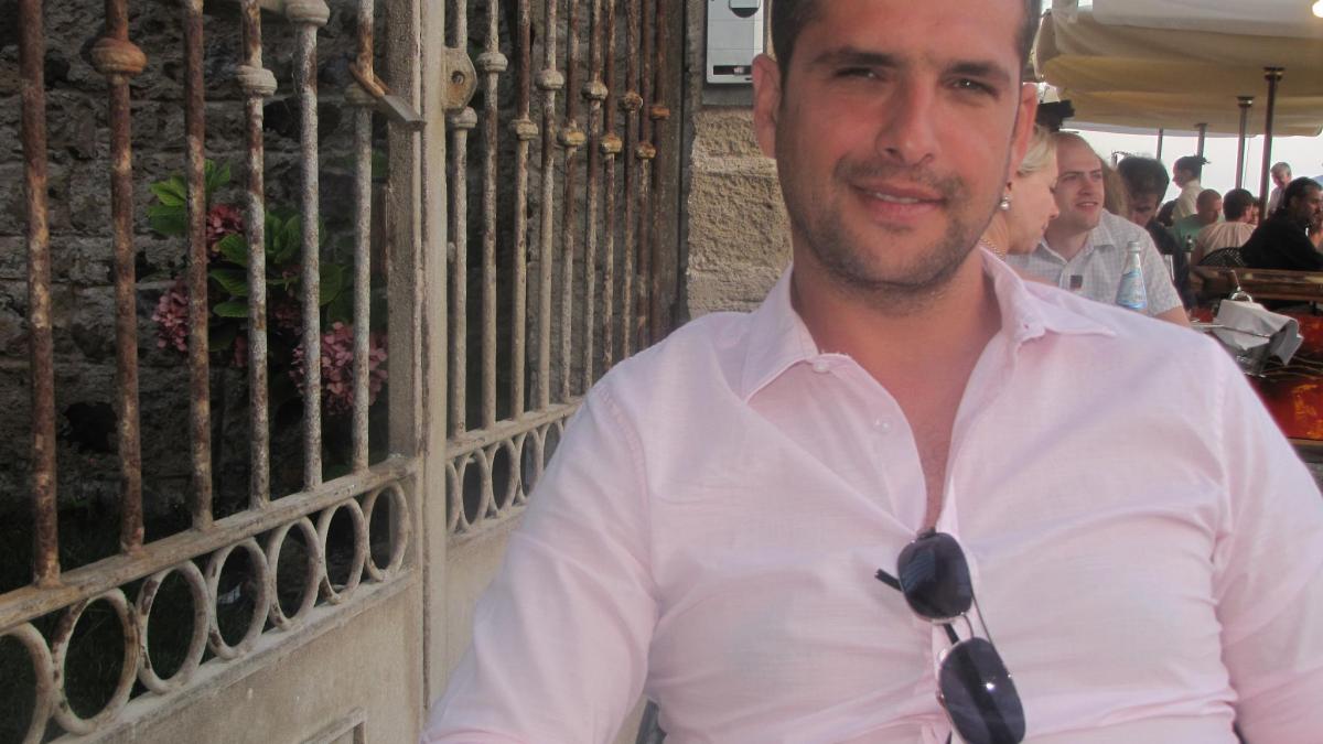 cum arata madalin ionescu la 23 de ani ma simteam stingher