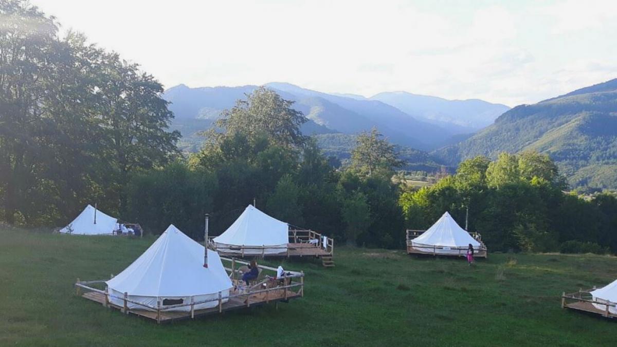 cum arata primul camping de lux din romania