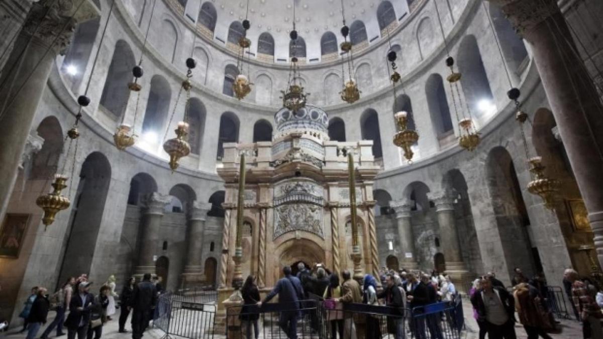 fenomene misterioase la mormantul lui iisus hristos