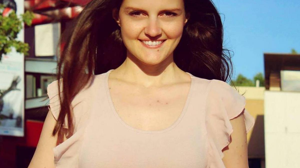 ana iorga cel mai literat membru al echipei in premiera sa rafinezi o idee alaturi de carmen avram