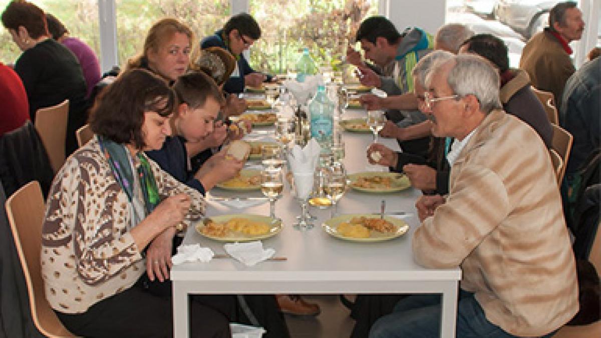 eroul zilei fundatia care ajuta oameni nevoiasi