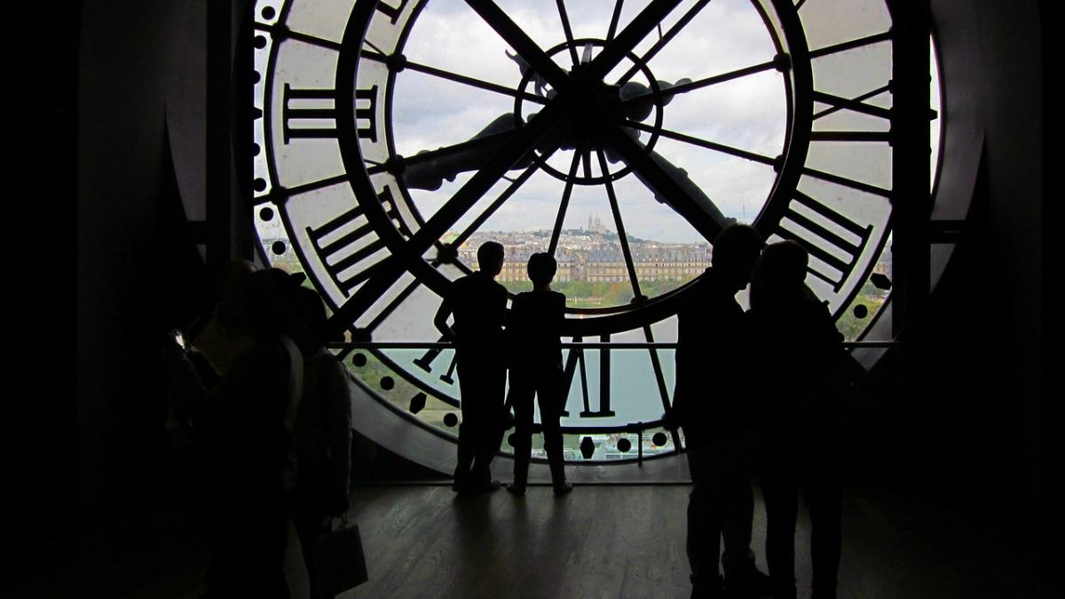 s au dus la muzeu sa fotografieze o fantoma dar nu se asteptau sa faca aceasta descoperire socanta