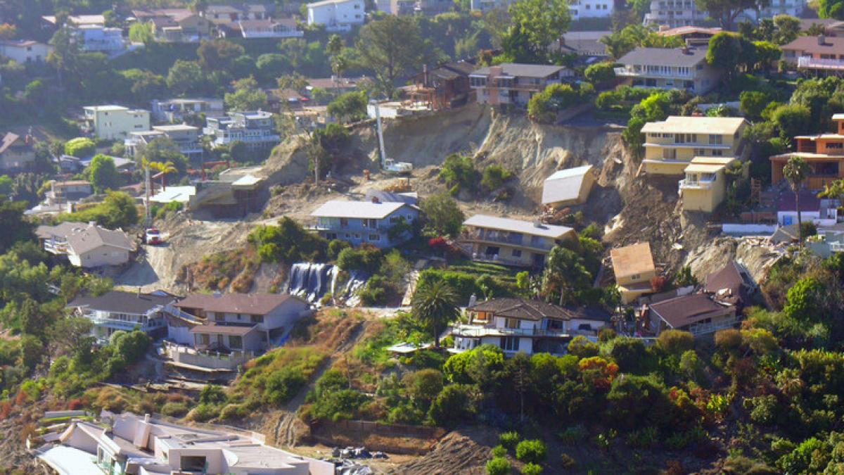 bilantul victimelor alunecarii de teren din columbia se apropie de 300 de morti