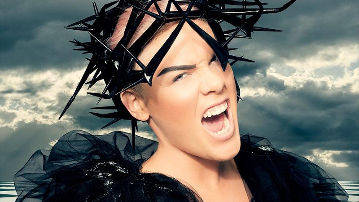 pink mesaj inspirational pentru femei