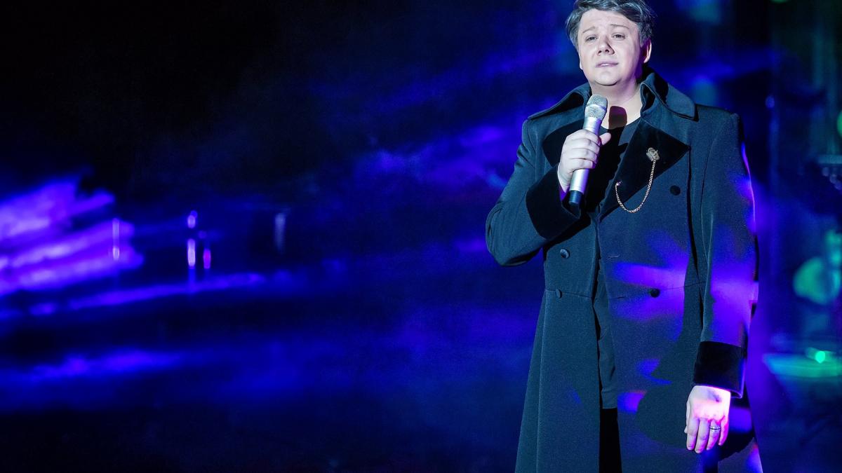 fuego moment socant pe scena unui concert ce a patit artistul in fata publicului