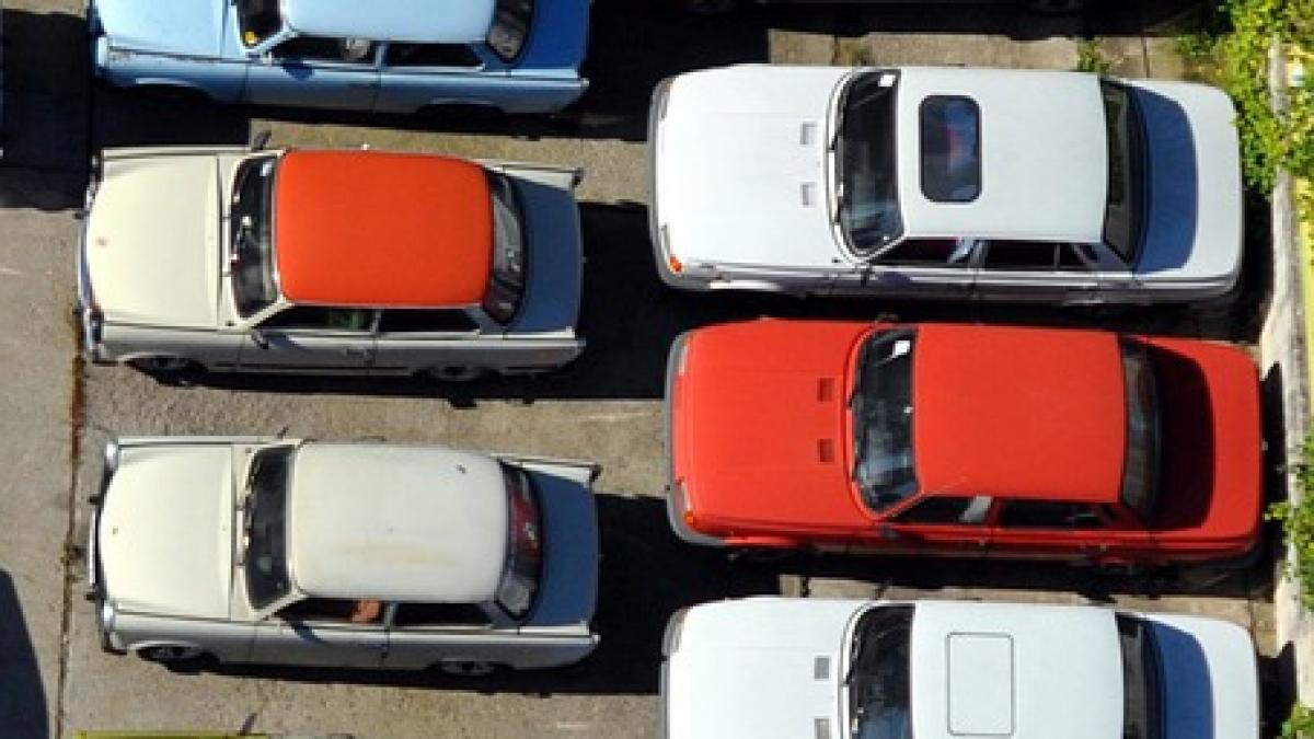 avertisment pentru soferi se fura placutele de inmatriculare de pe masini