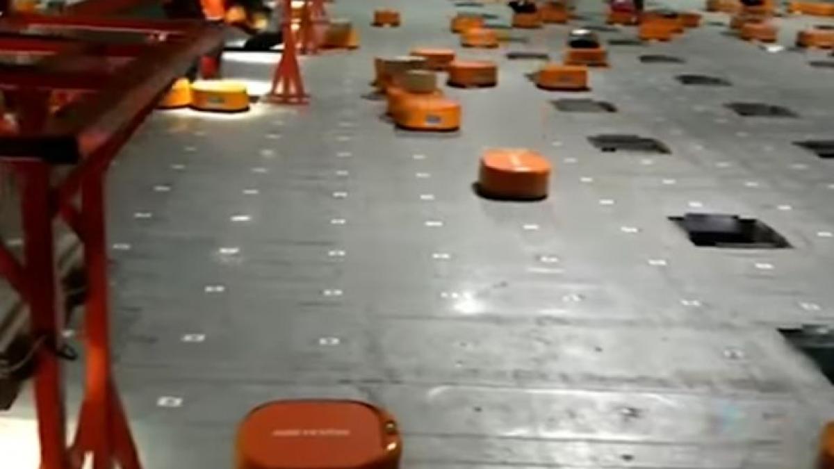 au renuntat la angajati si au adus o armata de roboti ce s a intamplat in fabrica dupa prima luna