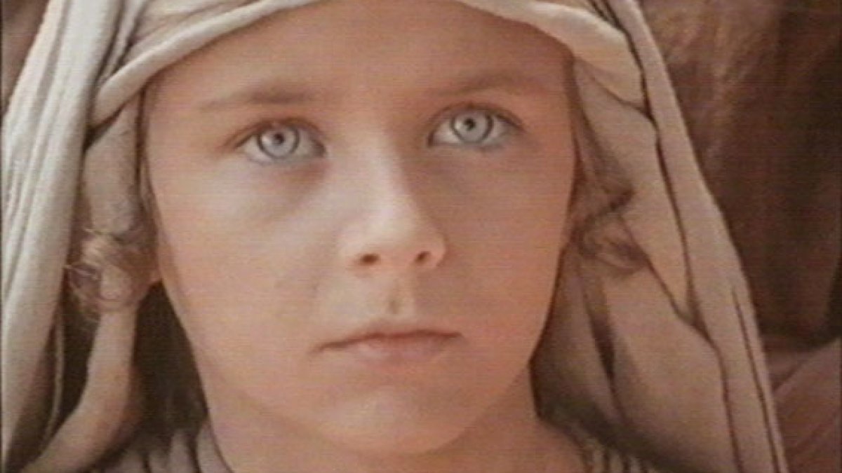 Thermal Happy Fable Cum arată actorul Lorenzo Monet, interpretul copilului Iisus din filmul „ Iisus din Nazaret” (FOTO)