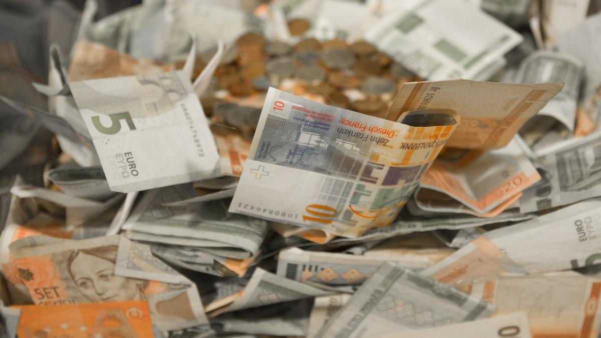 un miliardar a aflat ca nu mai are mult de trait asa ca a luat o decizie radicala intreaga sa avere