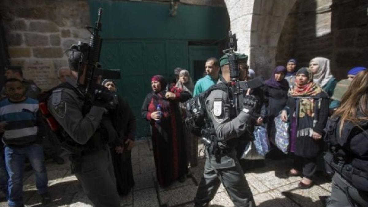 atac armat in ierusalim persoana a fost ranita grav dupa ce a fost injunghiata pe strada