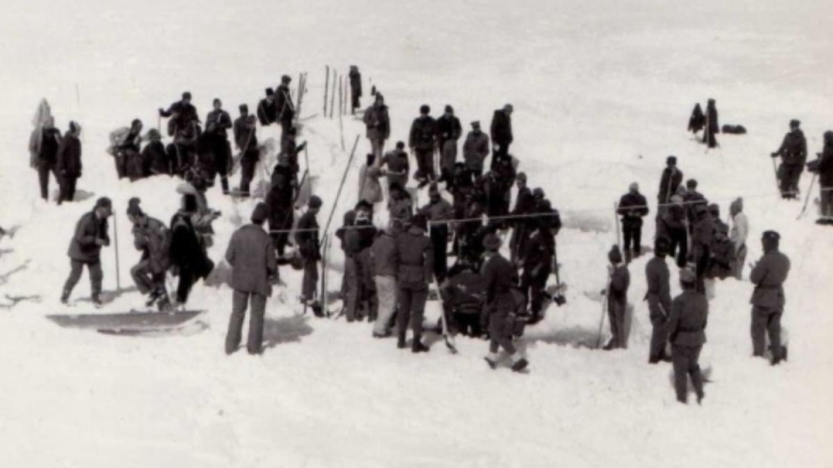 avalansa uriasa la balea 23 de oameni au murit ziua in care romania s a scufundat in doliu