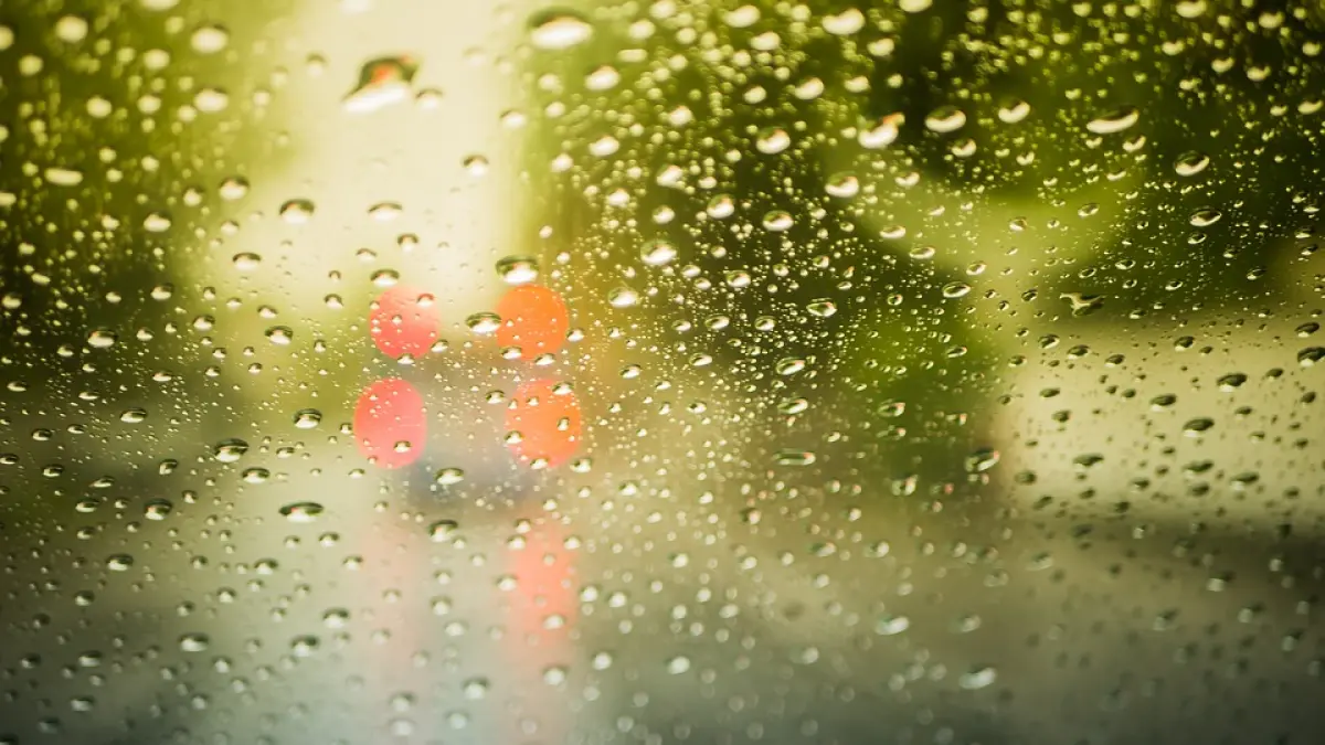 avertisment meteo cod galben si cod portocaliu de precipitatii abundente si intensificari ale