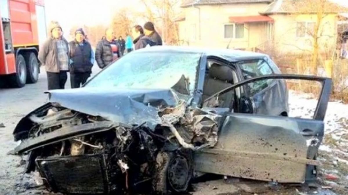 bistrita nasaud patru persoane au murit intr un accident la volan se afla un minor in varsta de 15