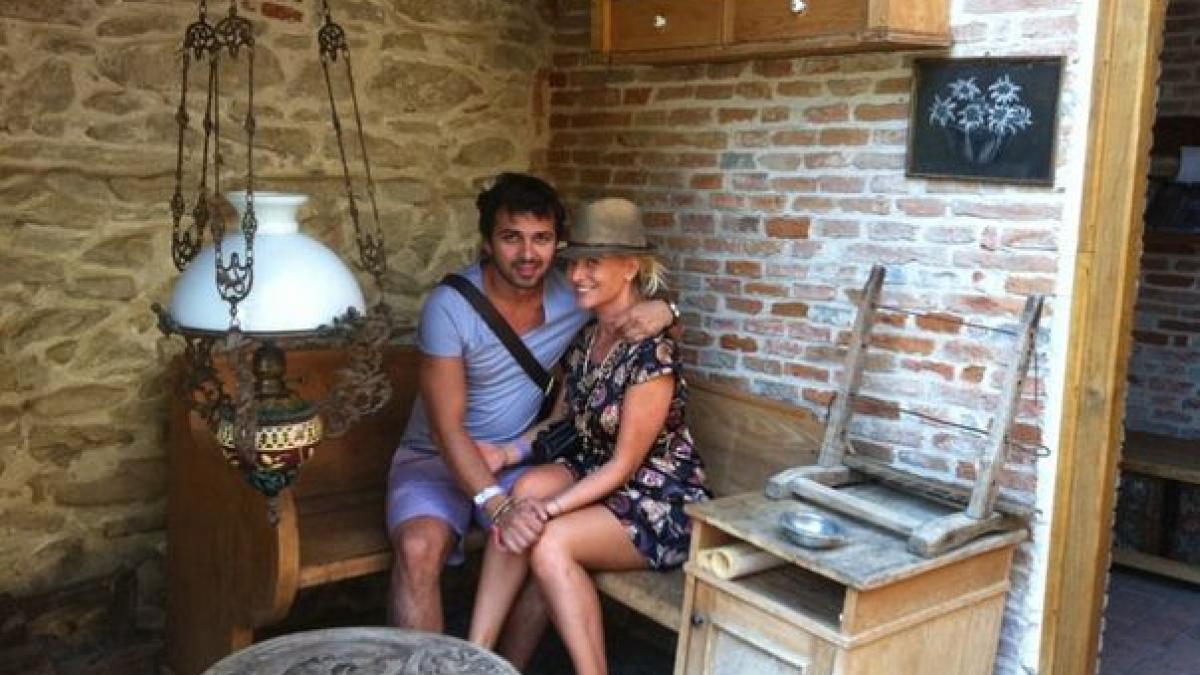 ce aroganta de ce a plecat delia la roma dupa paste