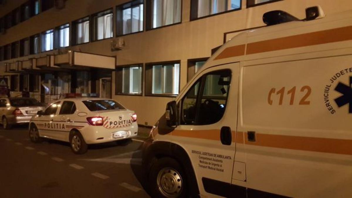 primar lovit cu pumnul in figura in hora de la ruga politia a venit instant la fata locului cand s