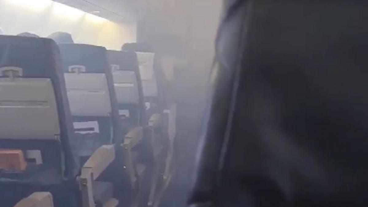 am fentat moartea motorul unui avion a luat foc in zbor ce au facut imediat pasagerii video