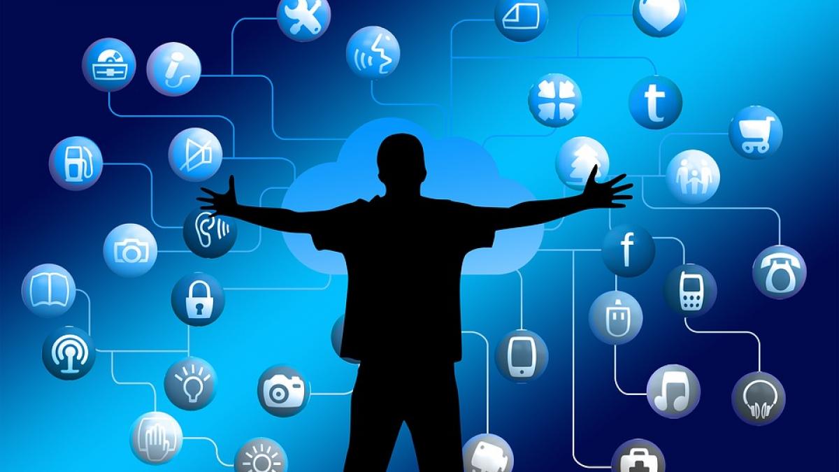 tastarea cu gandul si auzul prin piele doua proiecte ale facebook desprinse din filmele sf