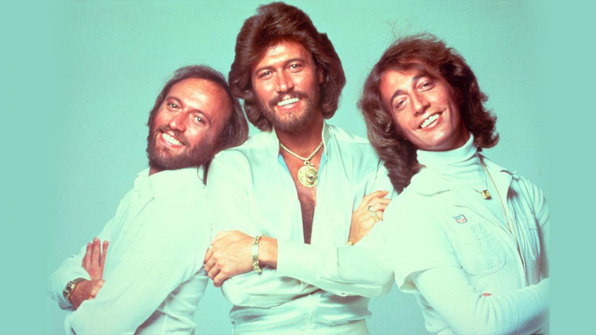 tragica soarta a indragitilor frati din trupa bee gees