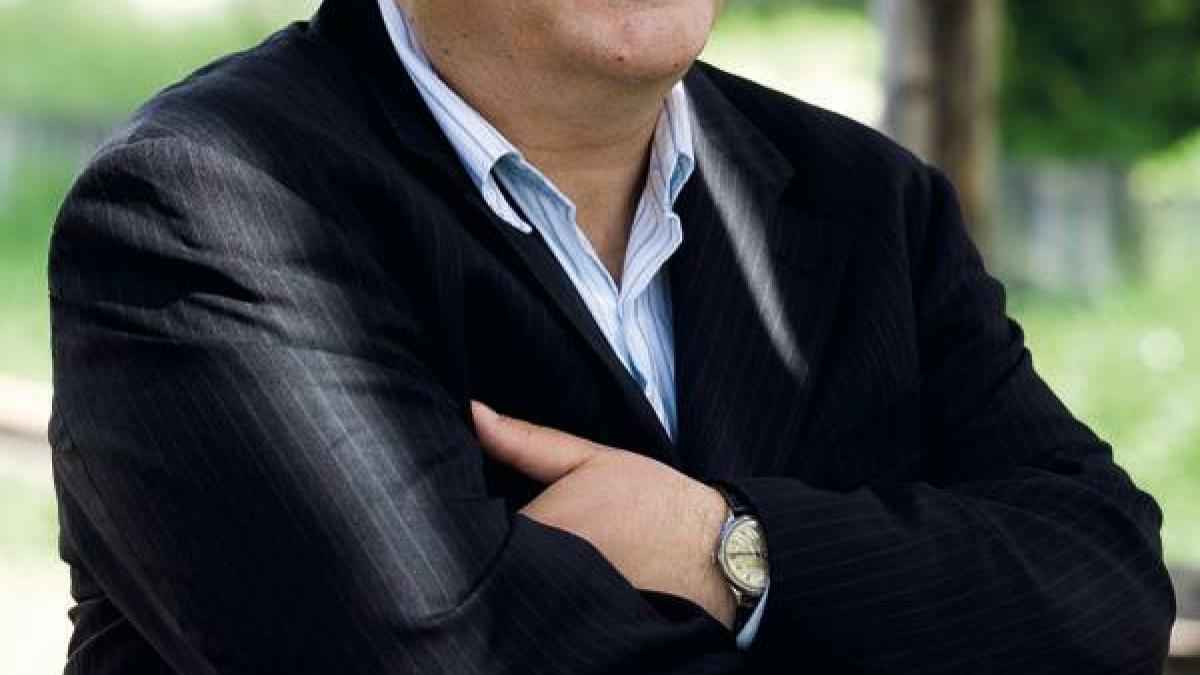 dramele ascunse din viata lui florin calinescu nu sunt arogant sunt doar obosit