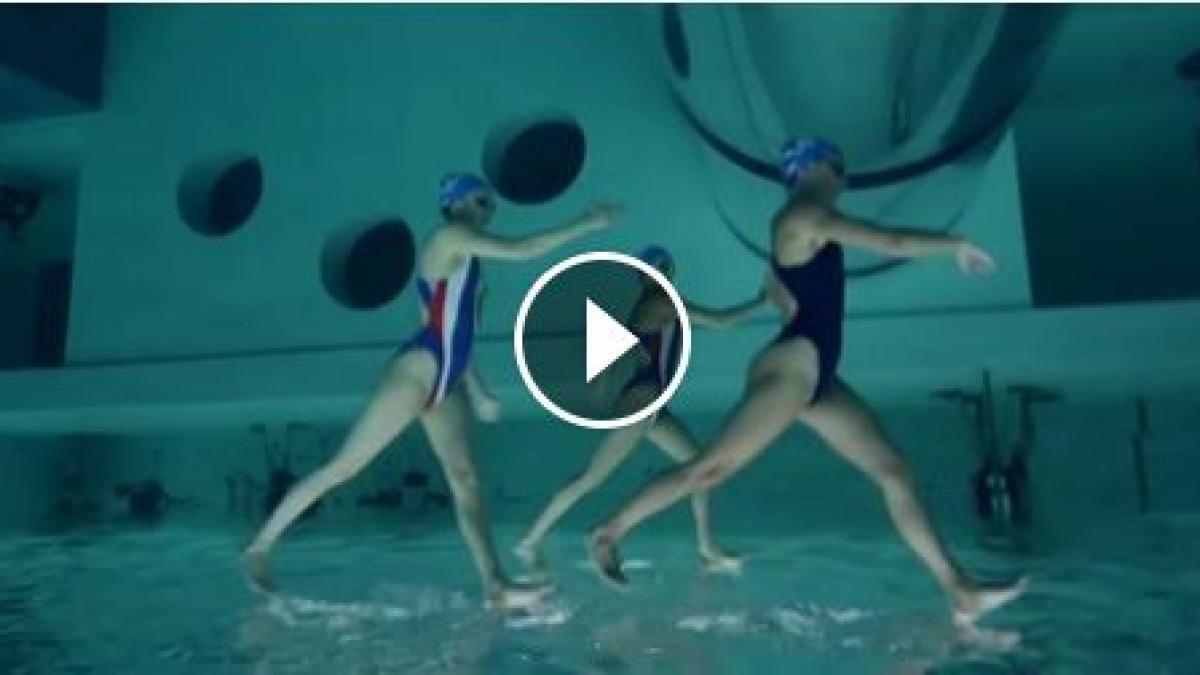 imagini uluitoare cu balet in apa nu ai vazut niciodata ceva mai frumos video