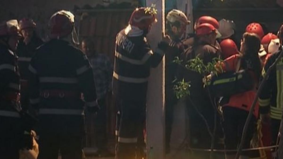 operatiune de salvare incheiata cu succes baietelul de doi ani blocat peste zece ore intr un put a