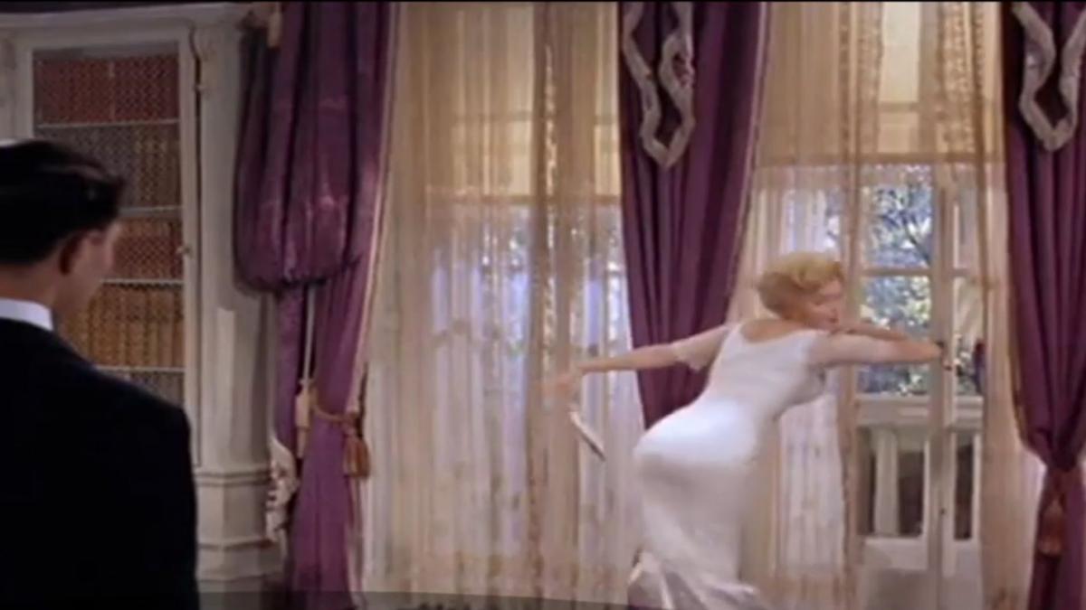 imagini din casa lui marilyn monroe scoasa la vanzare cati bani trebuie sa scoata din buzunar cei