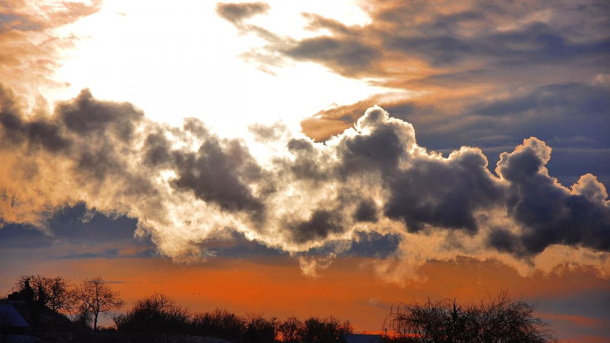 sambata se strica vremea se va raci si se vor intoarce ploile vezi prognoza meteo