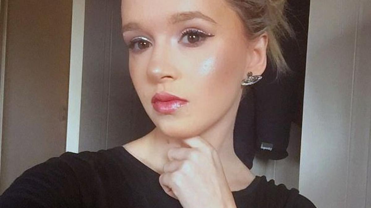 metoda bizara prin care o studenta a descoperit ca poate face bani acum are genti si pantofi de