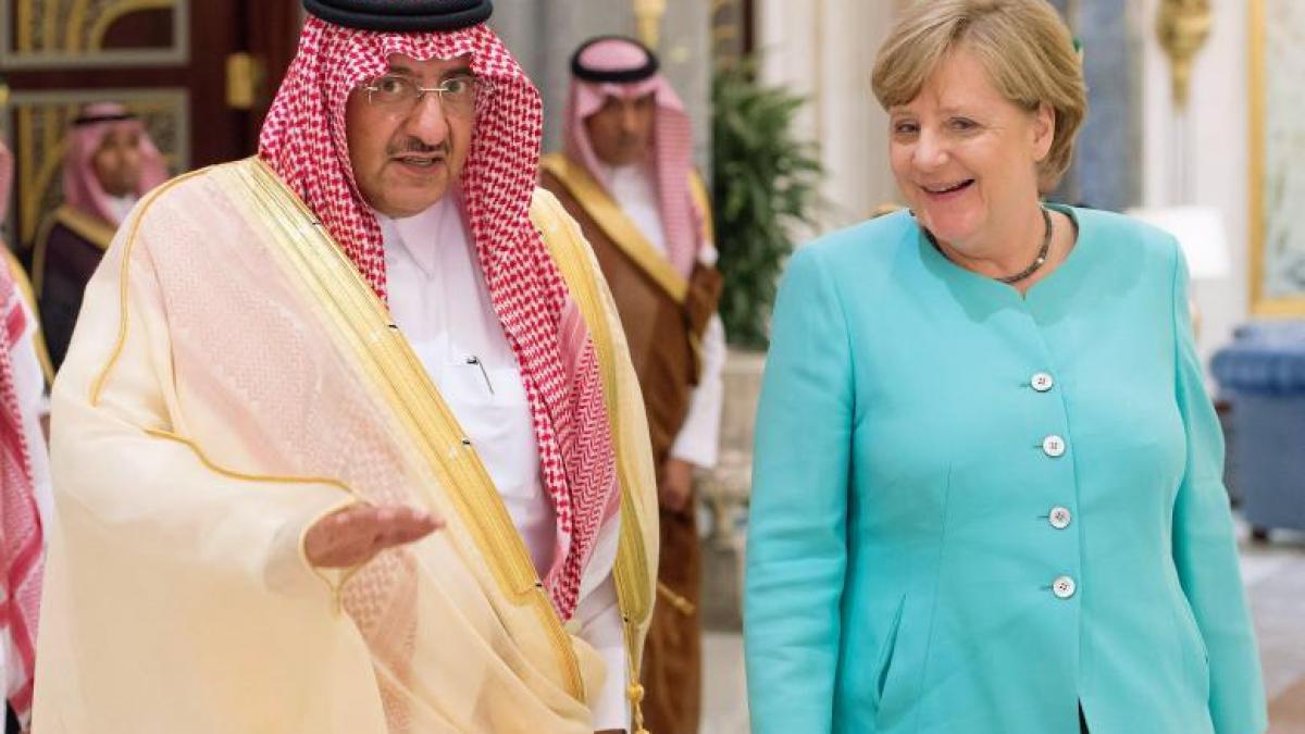 angela merkel a sfidat regulile islamice la intalnirea cu regele salman al arabiei saudite