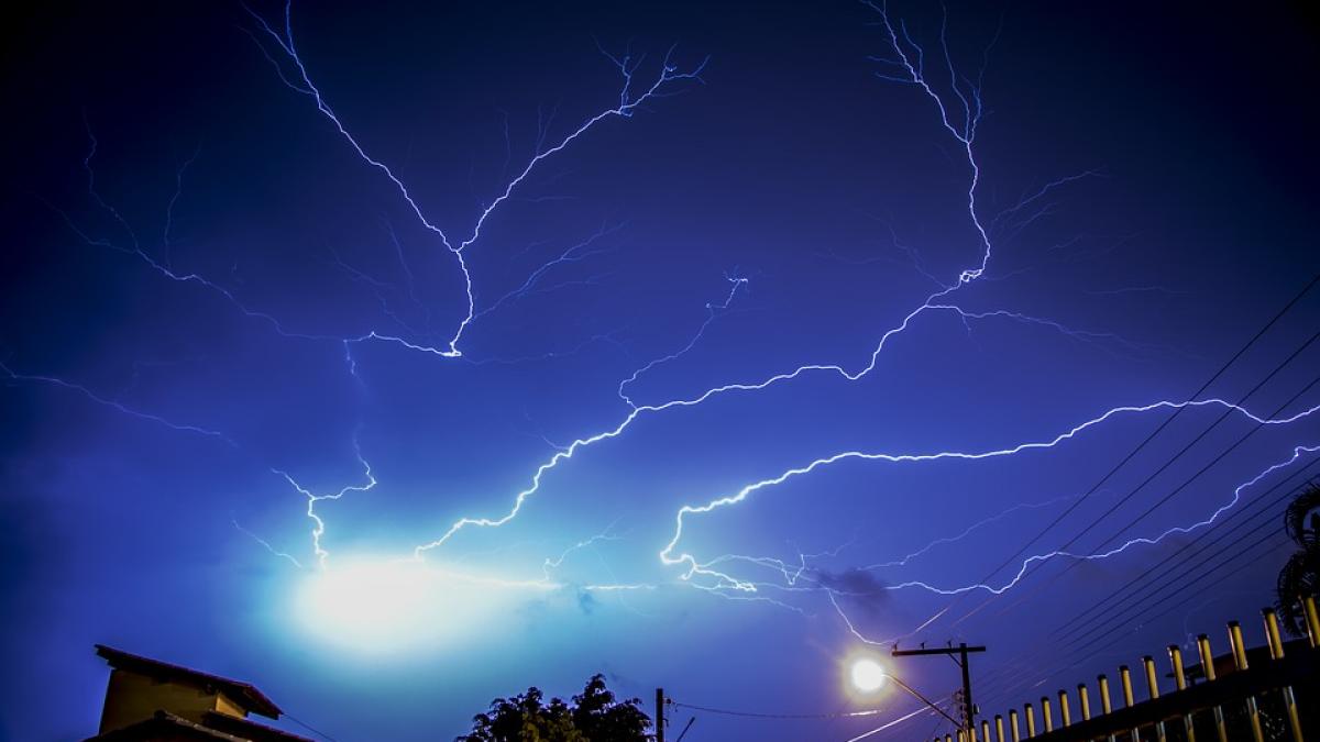 prognoza meteo cum va fi vremea miercuri joi si vineri se intorc ploile