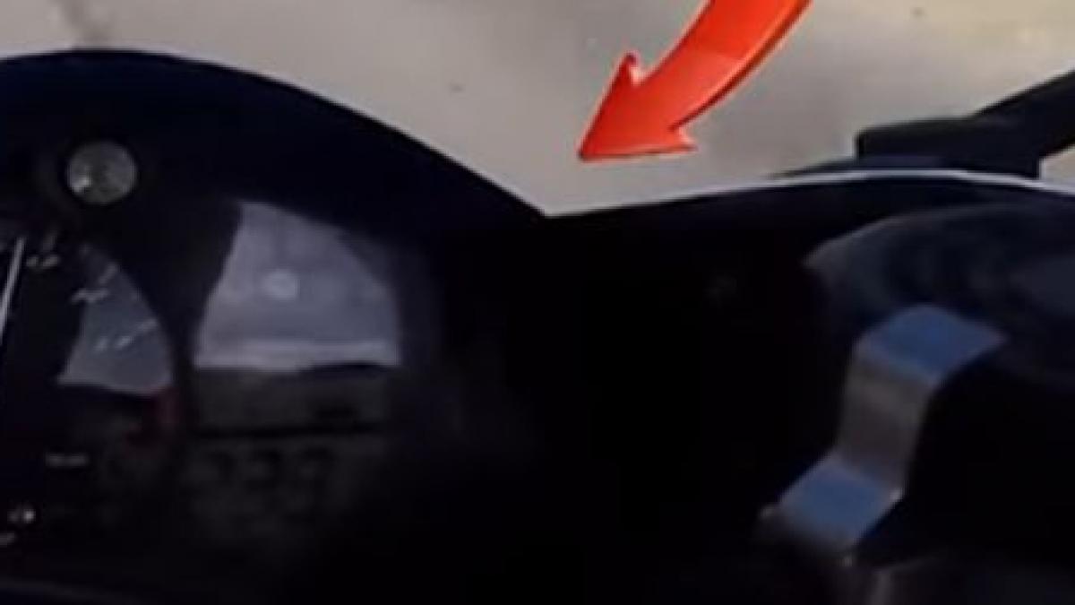 un motociclist a rulat cu 257 de kilometri pe ora si a postat filmarea online de ce nu poate fi