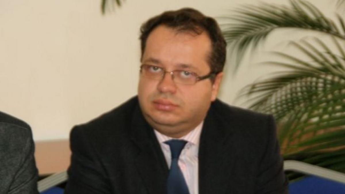 bogdan stanescu bugetarul cu 25 de joburi la stat am doar trei joburi am avut maximum cinci in