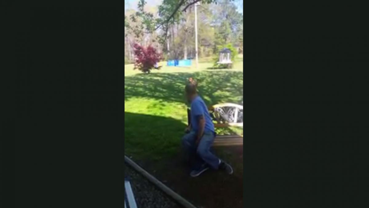 stapanul sau s a intors de la spital dupa o lunga perioada initial nu si a dat seama ca e el dar