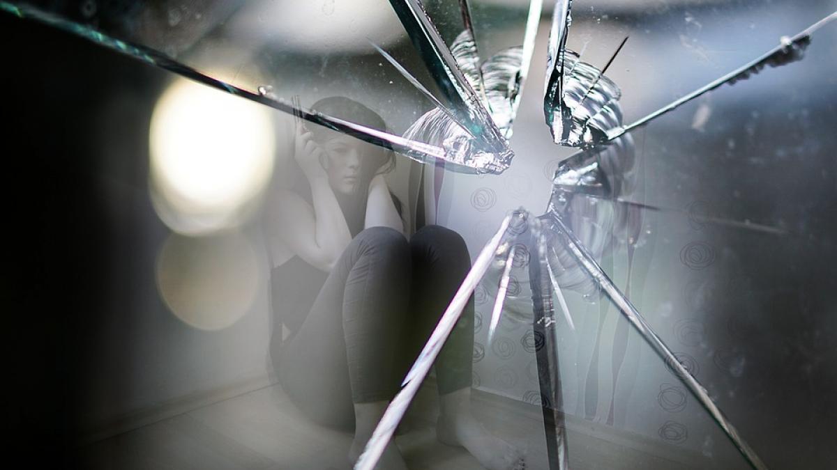 boala de care sufera societatea actuala cat de mult ne afecteaza activitatile zilnice