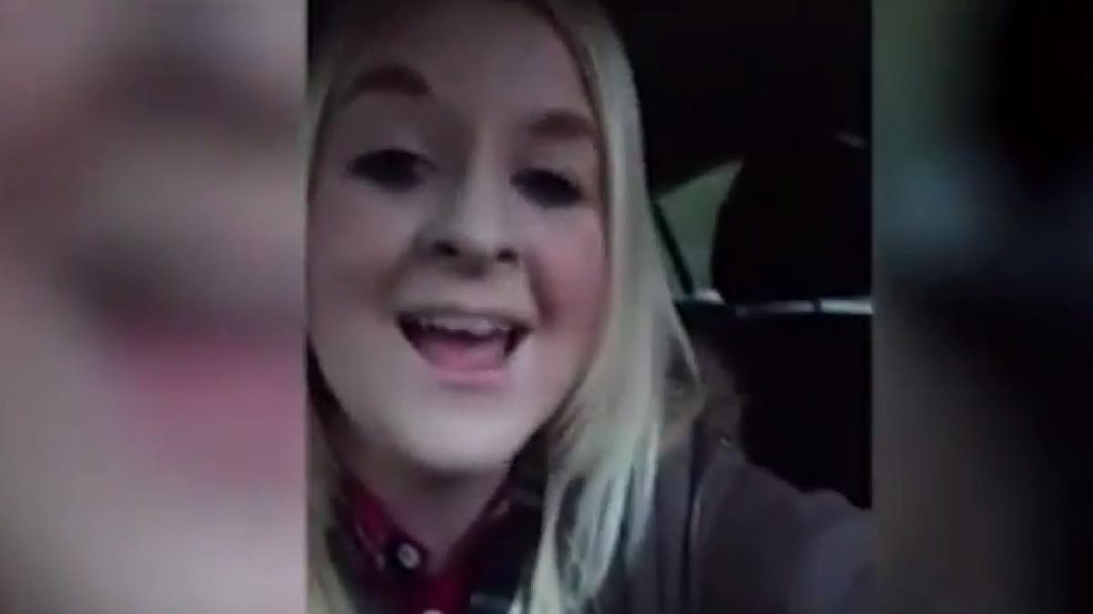 conducea si se filma cu telefonul ce s a intamplat intr o secunda cu tanara de la volan video