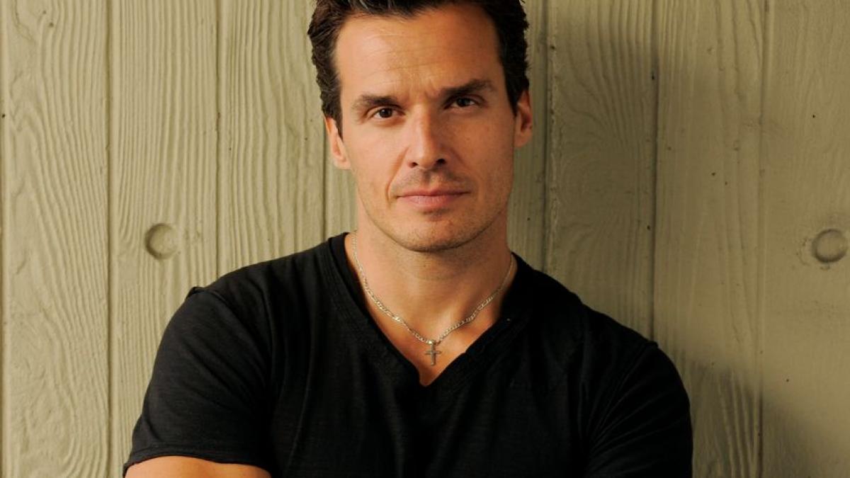 il mai stiti pe antonio sabato jr frumosul din sunset beach ce intorsatura radicala a luat viata sa