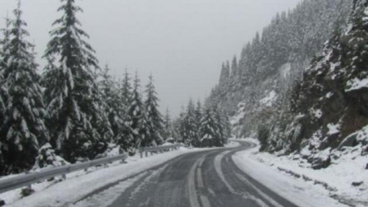 s a intors iarna locul din romania in care ninge puternic