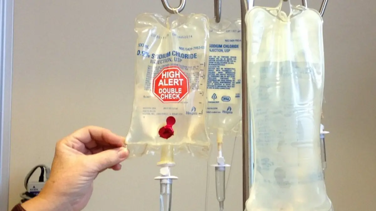 medicii i au spus ca are sanii prea mici pentru a avea cancer insa dupa trei ani a inceput