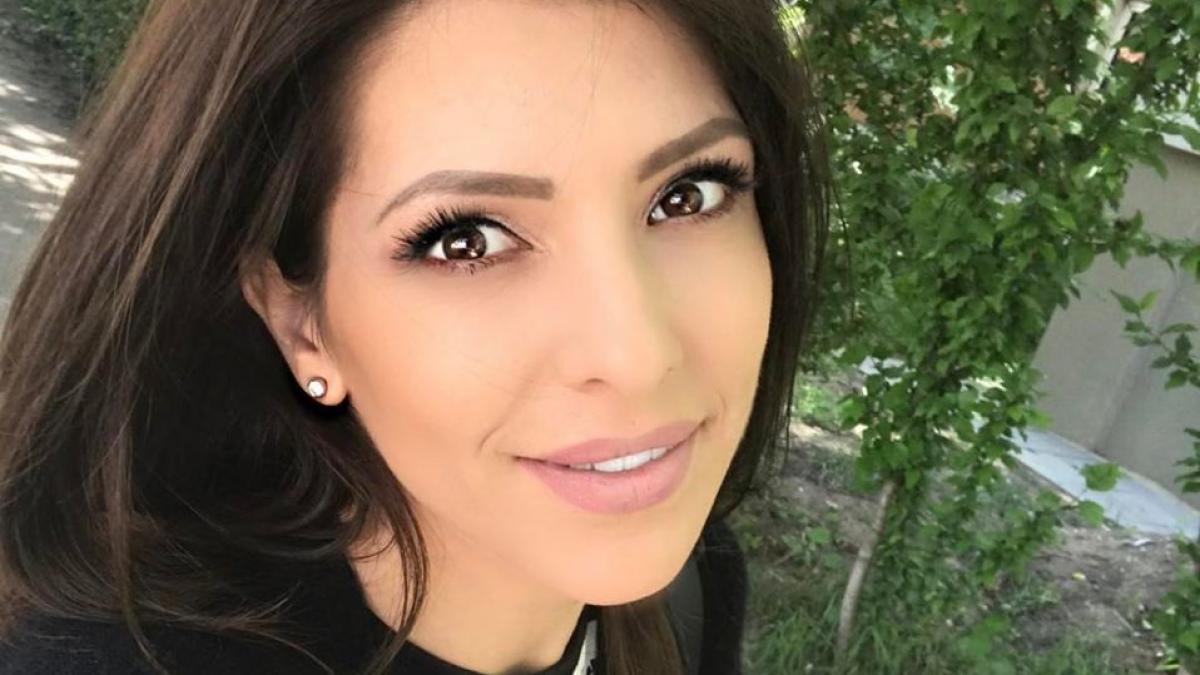 o cantareata mesaj plin de durere pentru tatal ei mort te vad de multe ori in fiul meu