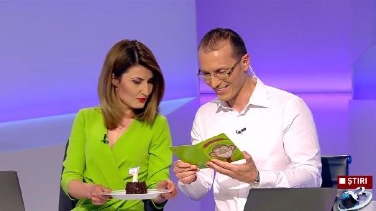 o vedeta antena 3 felicitata in direct in platoul emisiunii a fost dubla sarbatoare